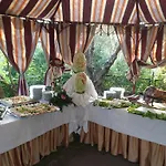 리조트 Palace &