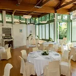 리조트 Palace &