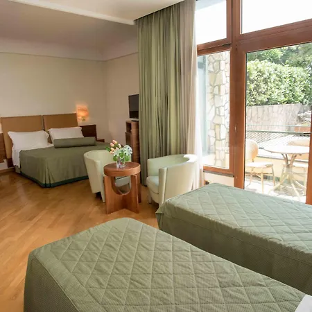 Resort Palace & 4*