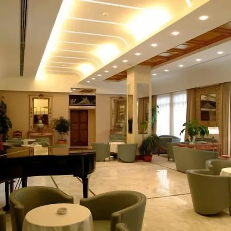 Resort Palace & Solofra
