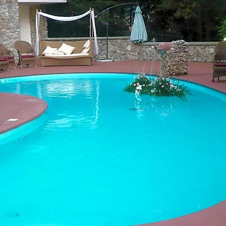 Palace & 4* Solofra