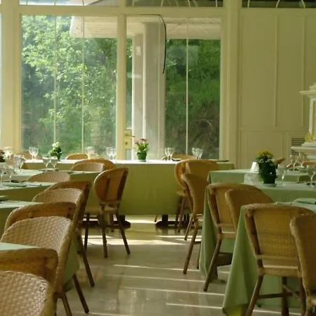 Resort Palace & 4*