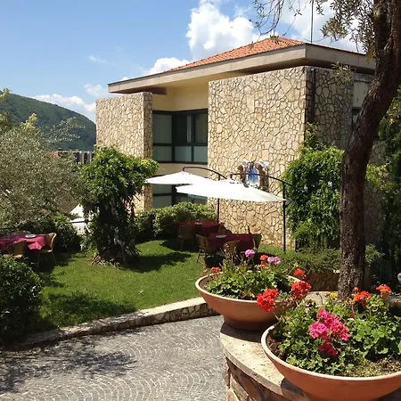 Resort Palace & Solofra